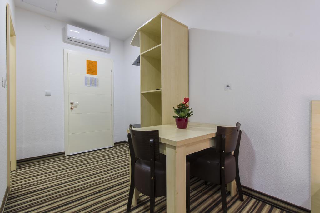 Parkcity Rooms Šibenik Kültér fotó