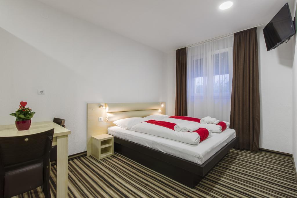 Parkcity Rooms Šibenik Kültér fotó